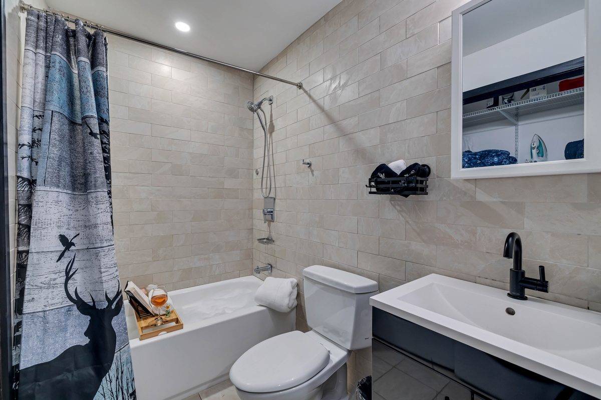 Bathroom interior at Waterfall Wonder.